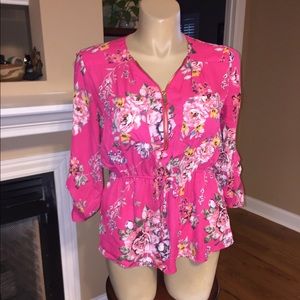 J for Justify Pink top